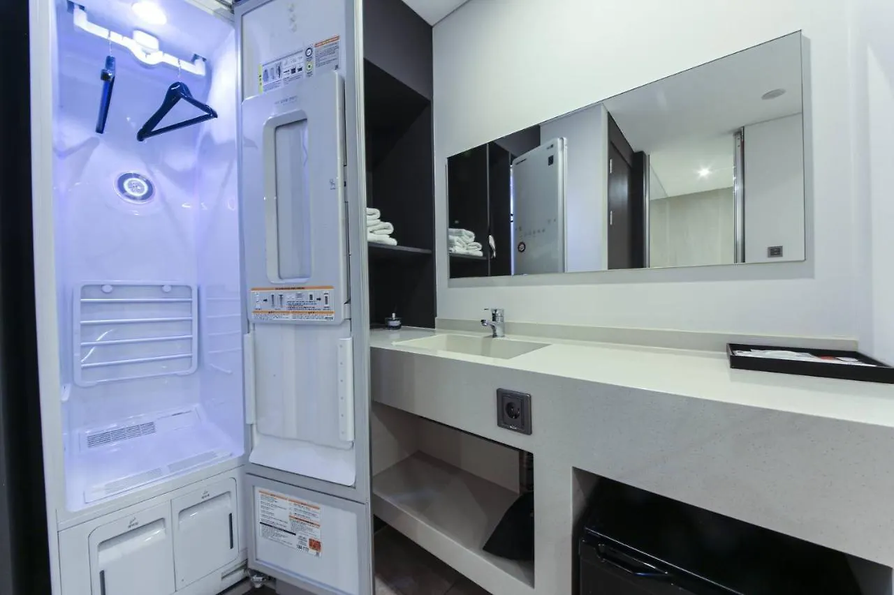 Zam 101 Hotel Busan