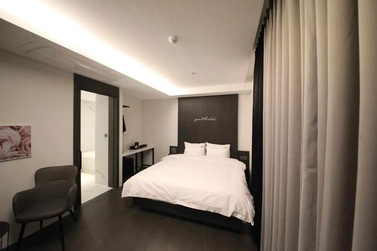Zam 101 Hotel Busan